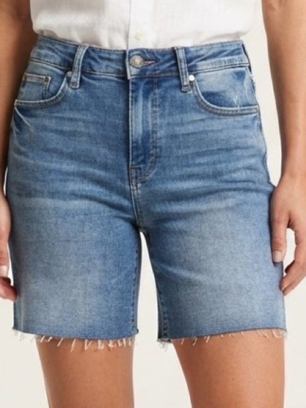 Judy Blue Light Wash Denim Mid-Rise Jean Shorts Size L